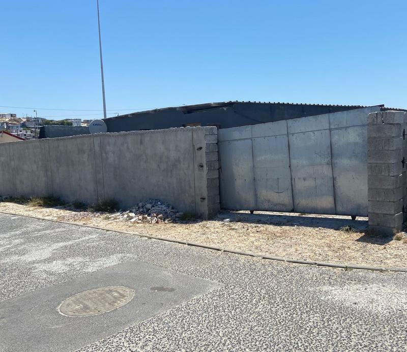 5 Bedroom Property for Sale in Ilitha Park Western Cape